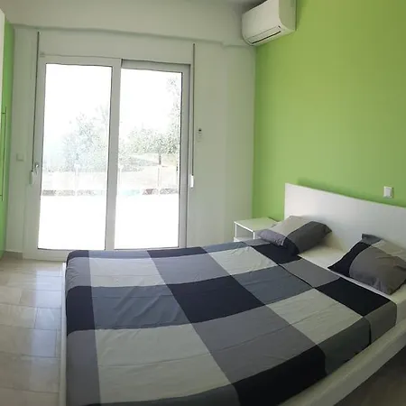 Shiraz Apartment