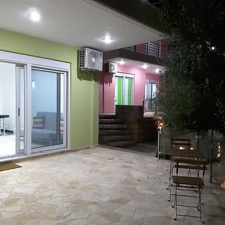 Shiraz Apartment