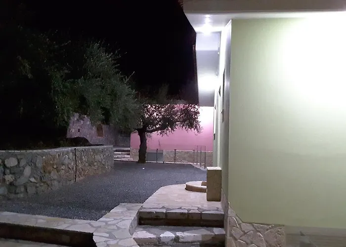 Shiraz كالاماتا